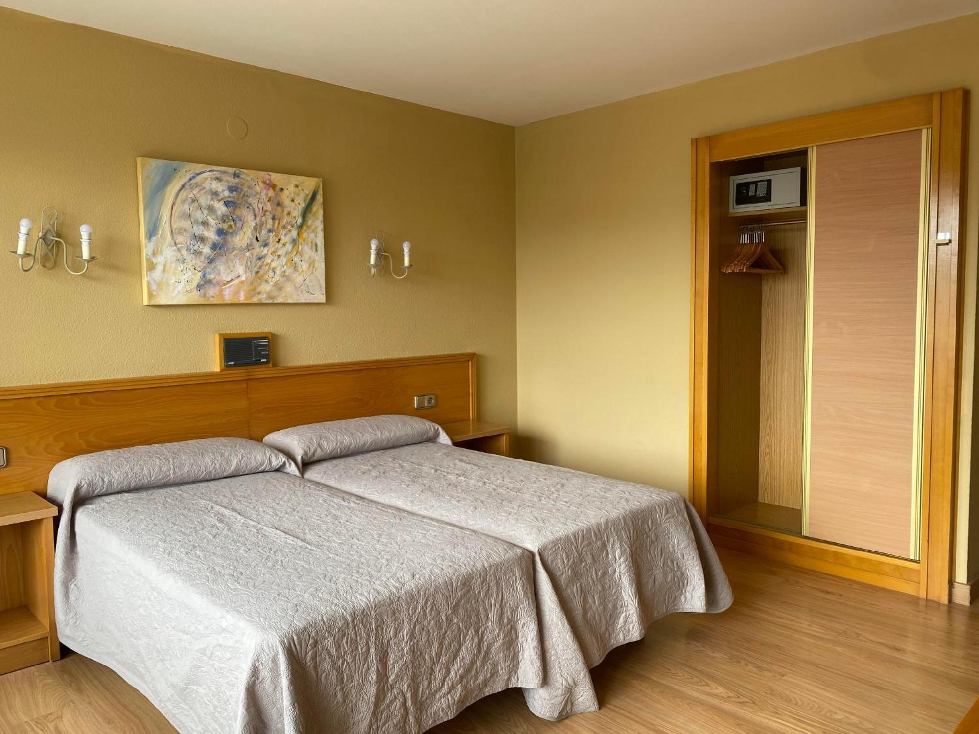 Hotel Zenit Mar Noja Extérieur photo